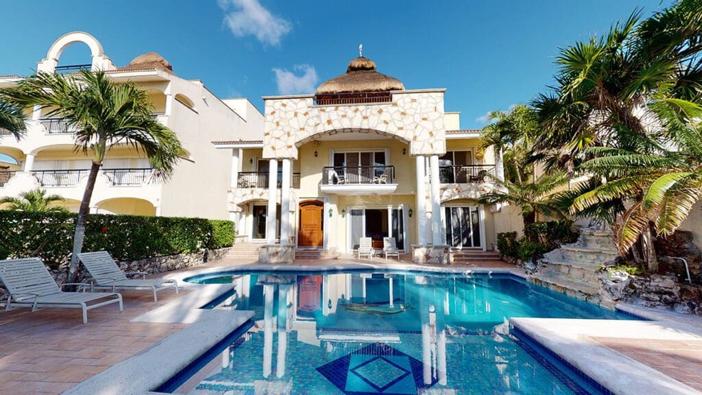 A beautiful picture of the cozumel villa